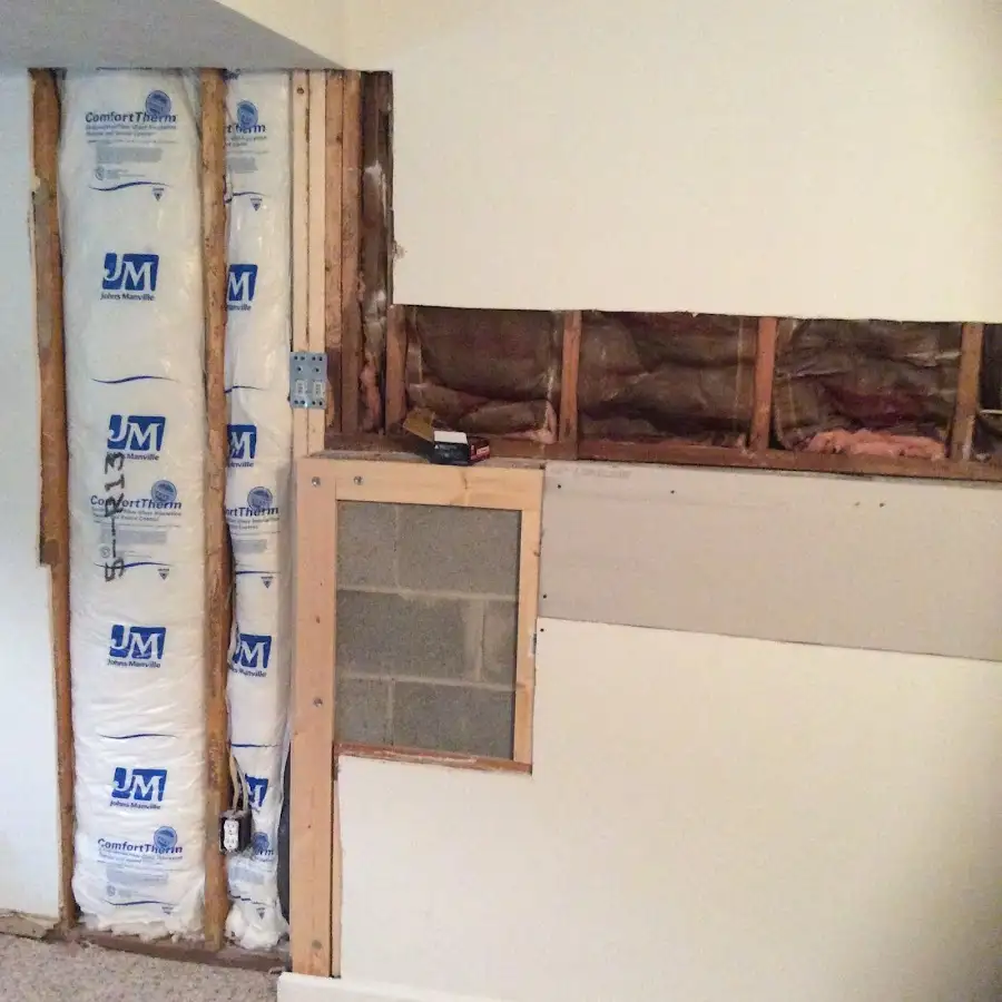 Wall insulation replacement during Structural Drying in Bonita